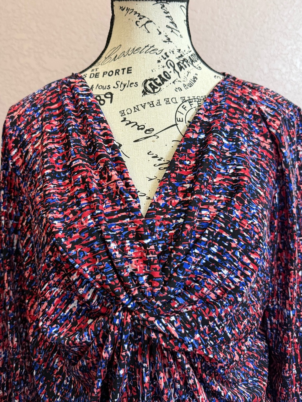 Liz Claiborne Knot Front Top